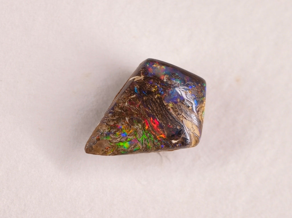 Opale boulder d’Australie — cerf-volant — 3,2 ct