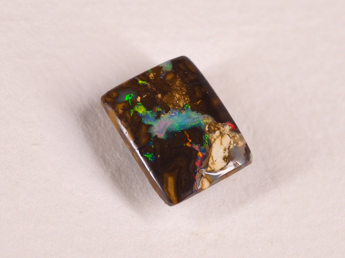 Opale boulder d’Australie — rectangle — 5 ct