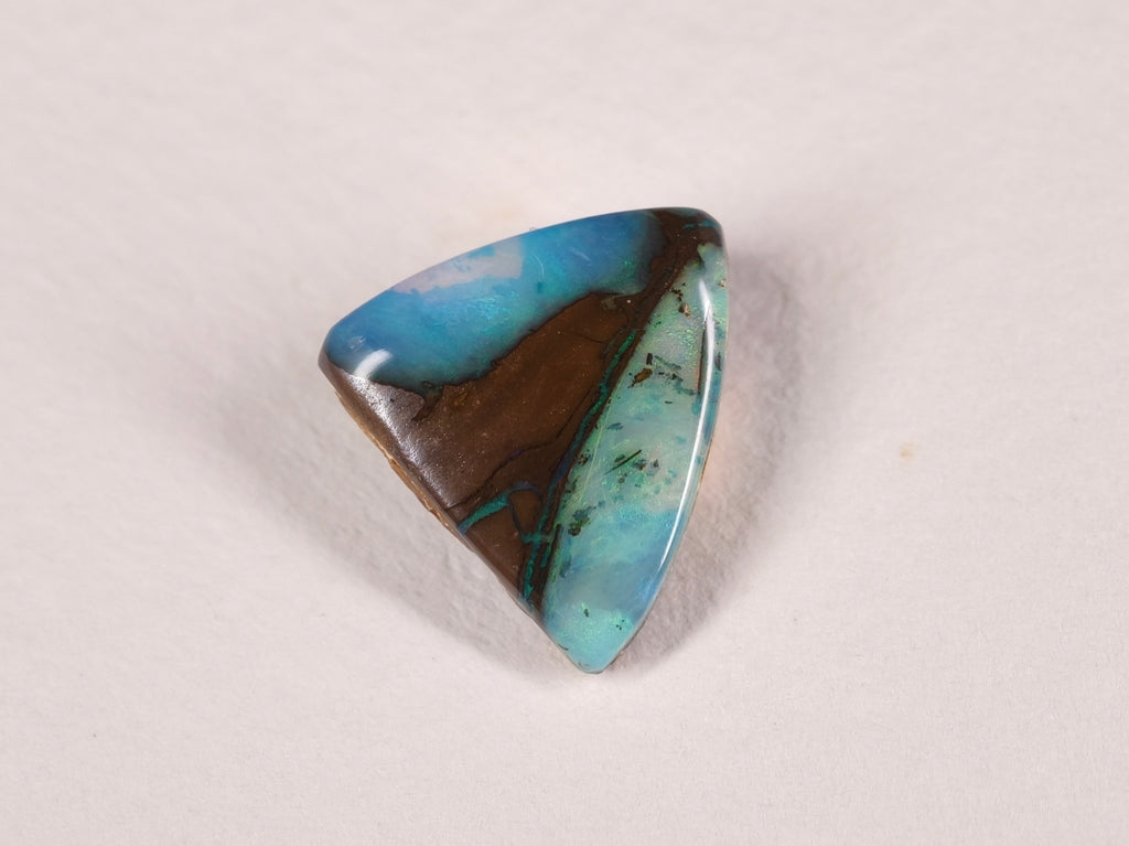 Opale boulder d’Australie — libre (losange) — 4,2 ct
