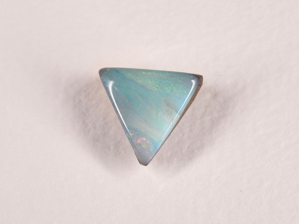 Opale boulder d’Australie — triangle — 7 ct