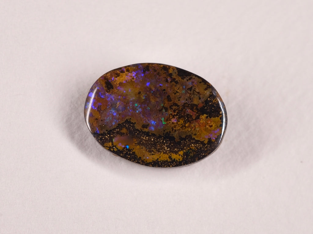 Opale boulder d’Australie — ovale — 10,7 ct