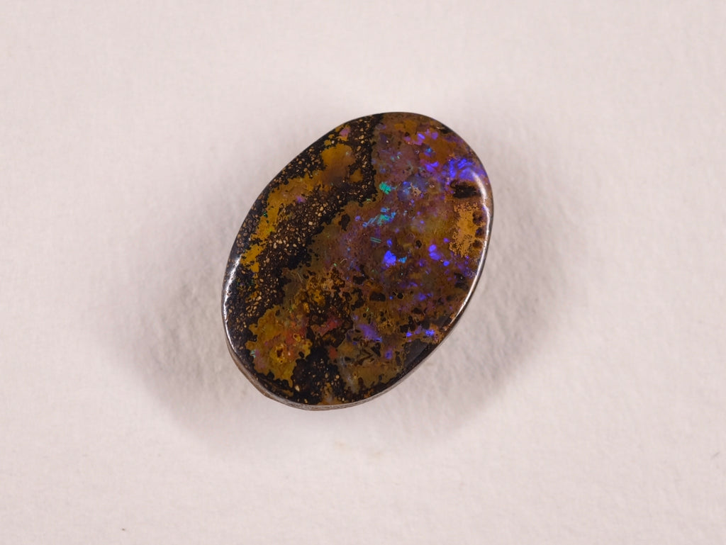 Opale boulder d’Australie — ovale — 10,7 ct
