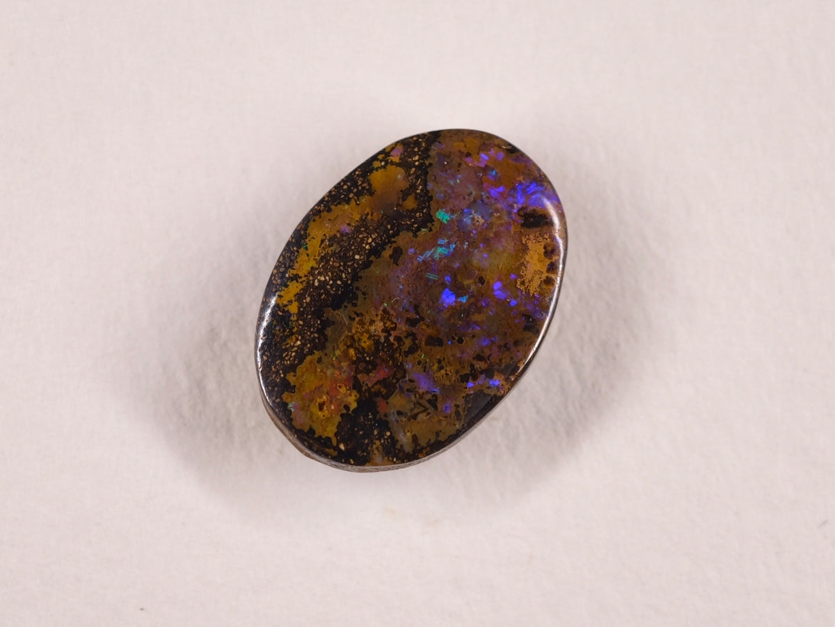 Opale boulder d’Australie — ovale — 10,7 ct