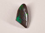 Opale boulder d’Australie — forme libre — 8,2 ct