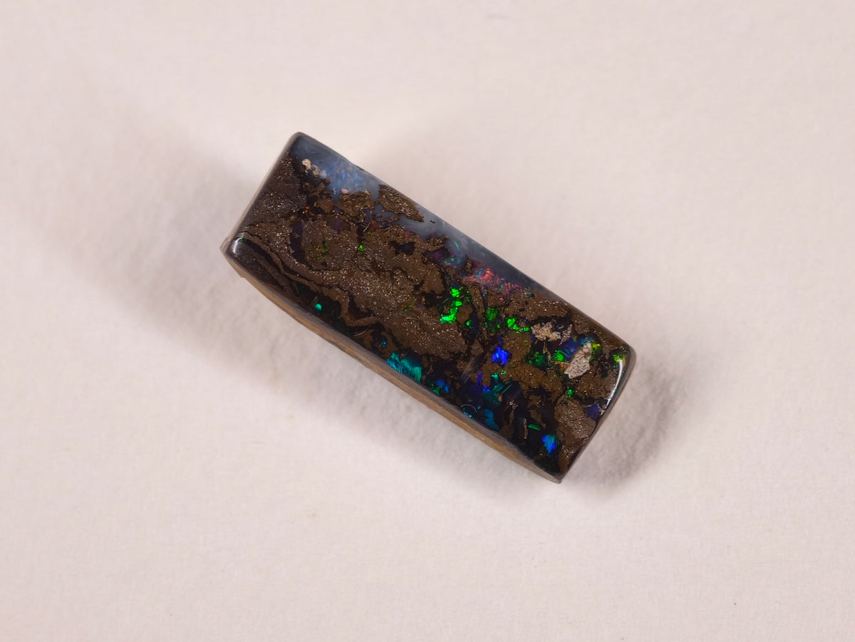 Opale boulder d’Australie — rectangle — 8,2 ct