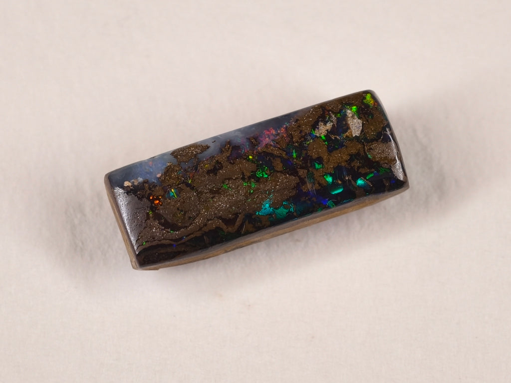 Opale boulder d’Australie — rectangle — 8,2 ct