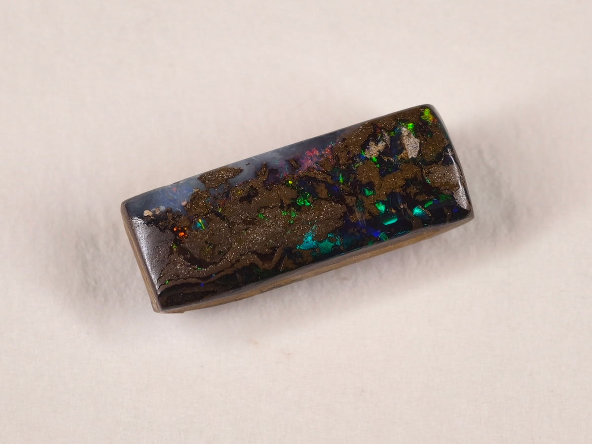 Opale boulder d’Australie — rectangle — 8,2 ct