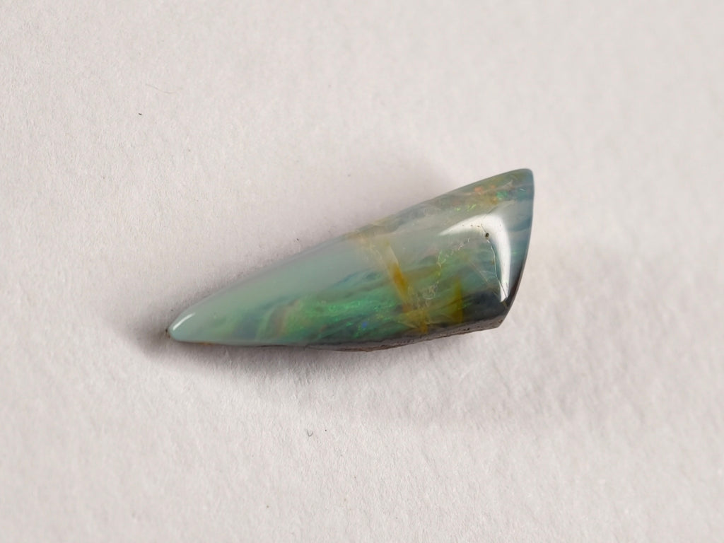 Opale boulder d’Australie — forme libre, vert et orange — 4,2 ct