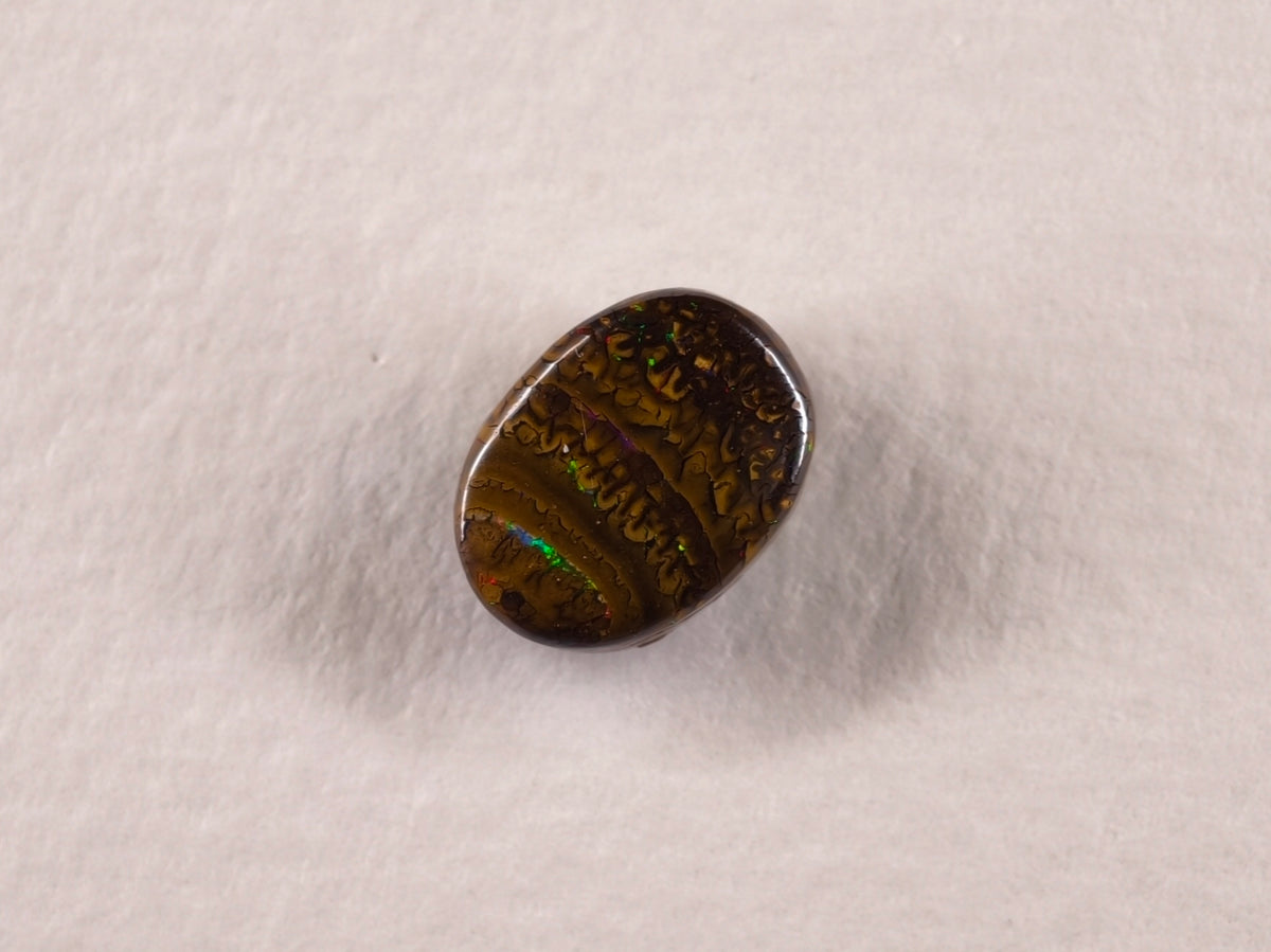 Opale boulder d’Australie — ovale — 4,5 ct