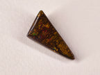 Opale boulder d’Australie — triangle — 15 ct