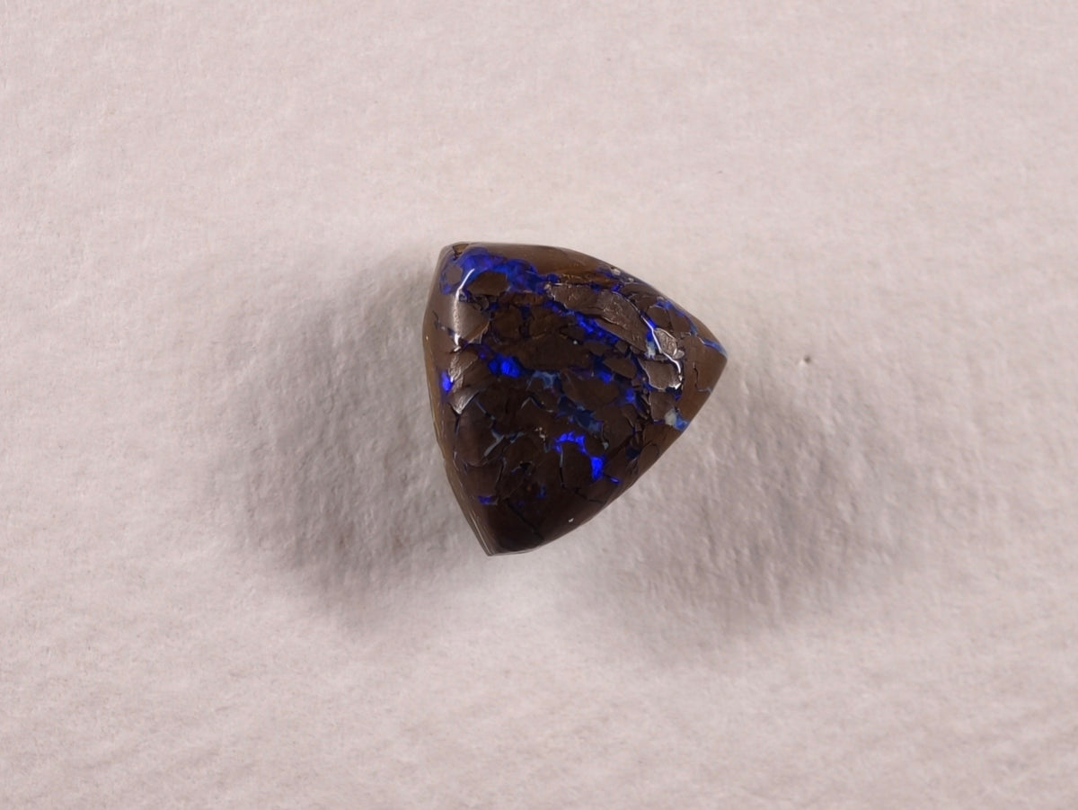 Opale boulder d’Australie — forme libre — 4,3 ct