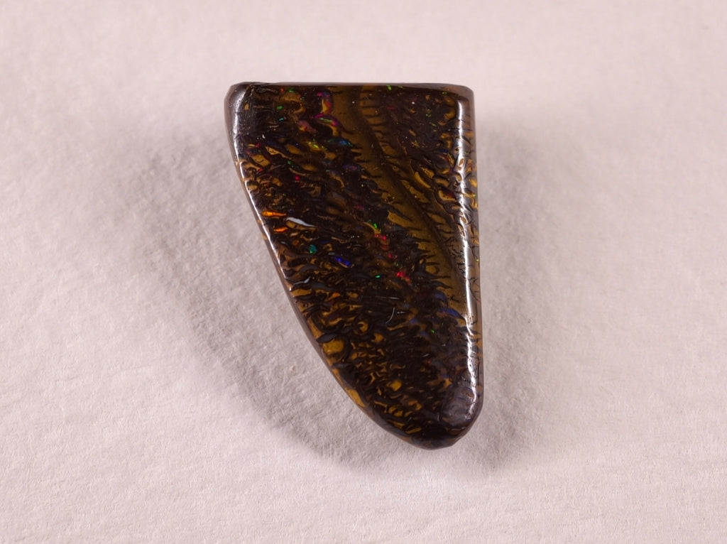 Opale boulder d’Australie — forme libre — 10,2 ct