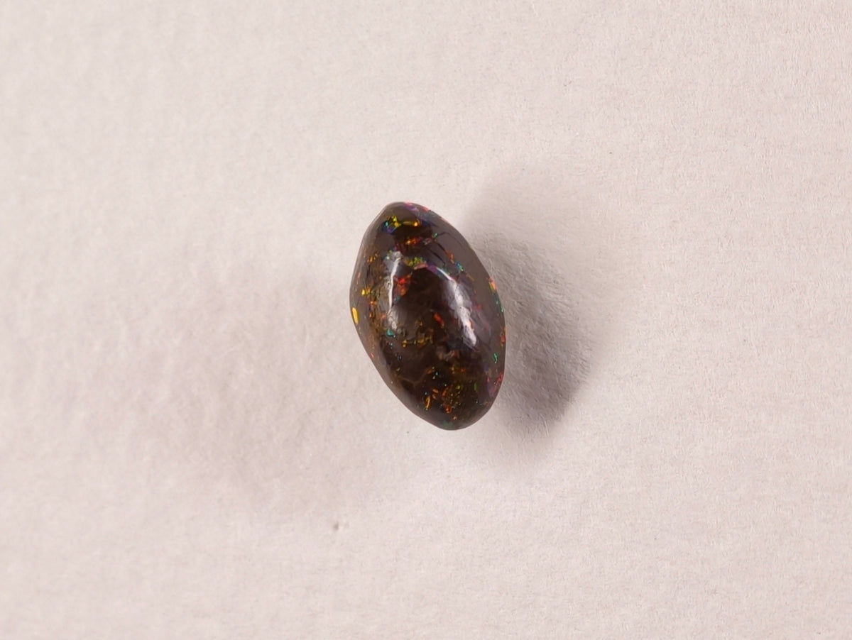 Opale boulder d’Australie — marquise — 1,2 ct