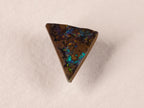 Opale boulder d’Australie — triangle — 3,9 ct