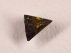 Opale boulder d’Australie — triangle — 3,9 ct