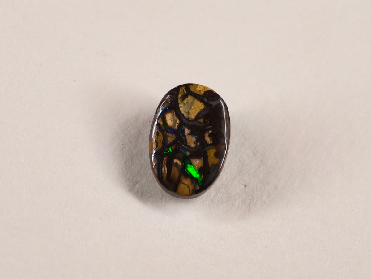 Opale boulder d’Australie — ovale — 5 ct