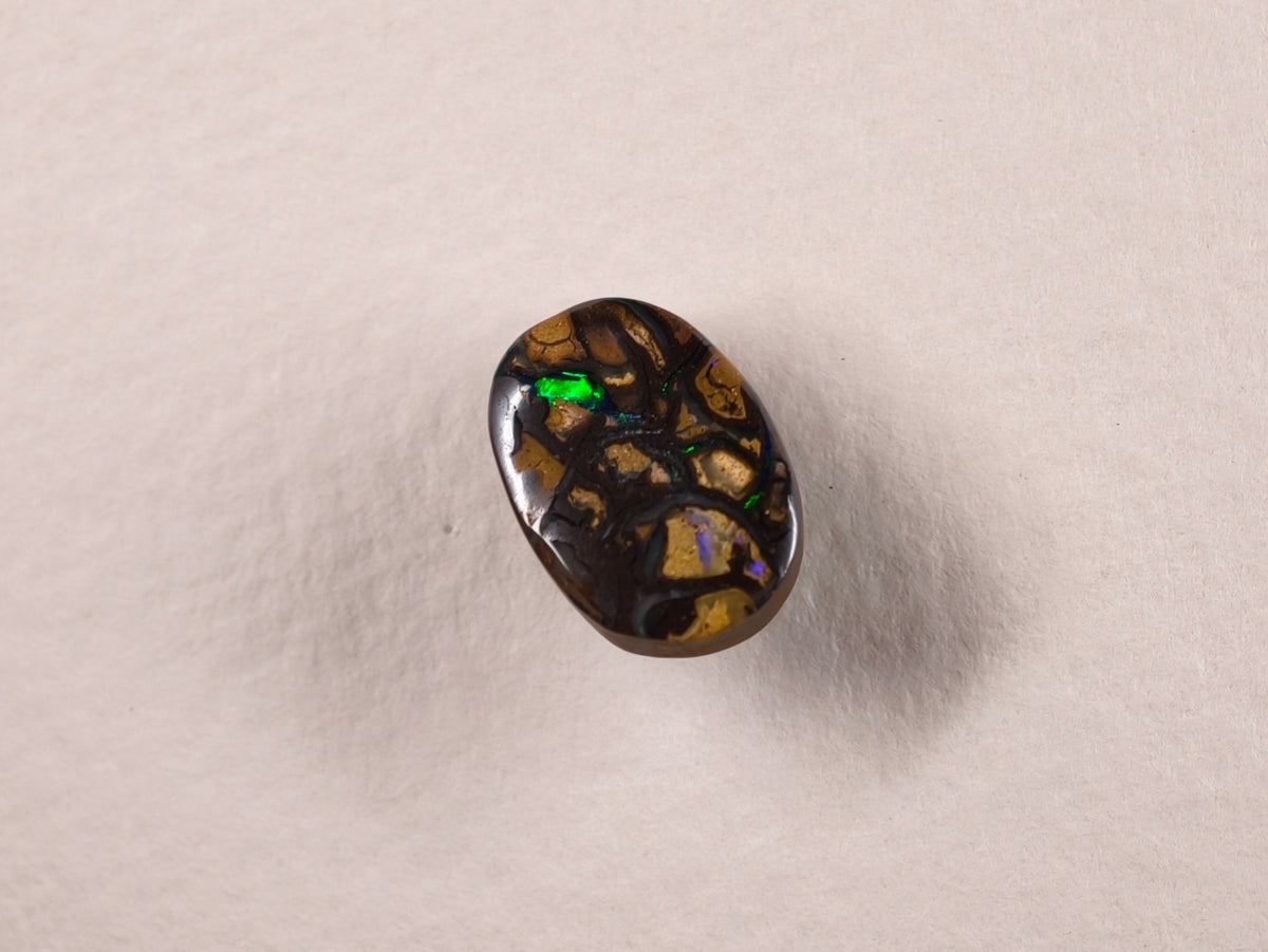 Opale boulder d’Australie — ovale — 5 ct