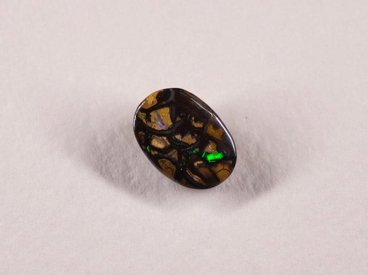 Opale boulder d’Australie — ovale — 5 ct