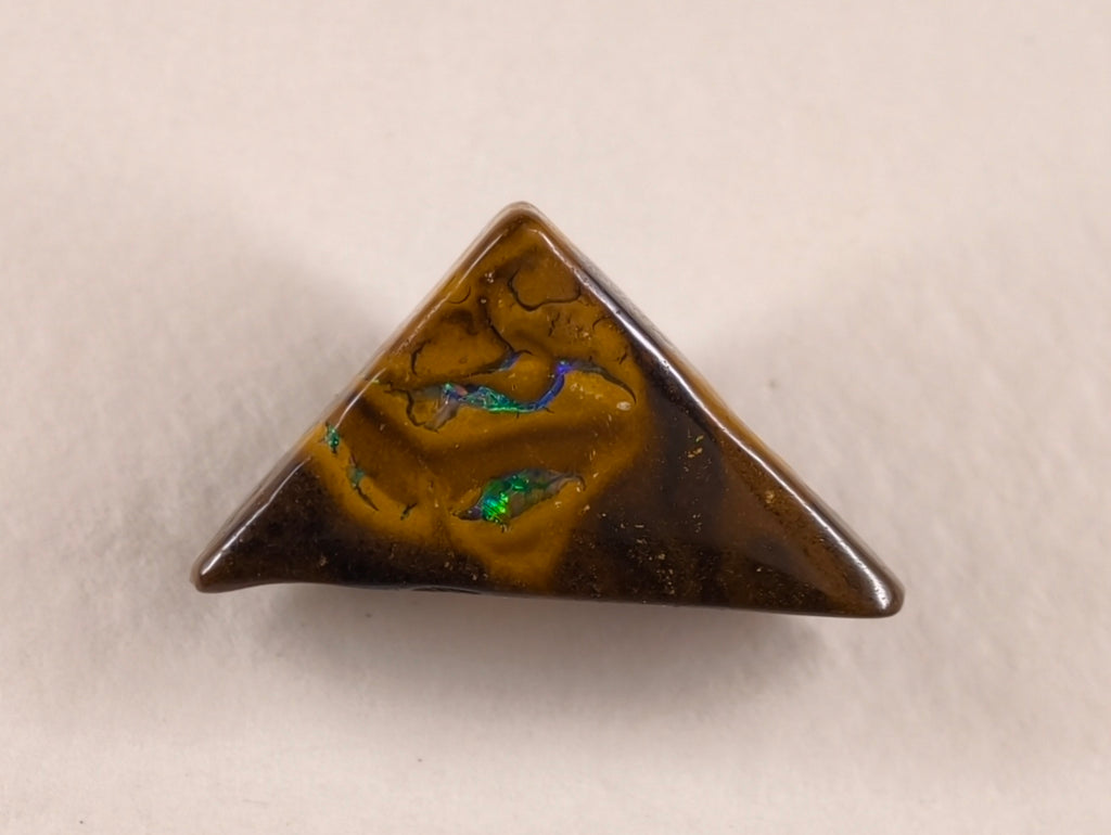 Opale boulder d’Australie — triangle — 7 ct