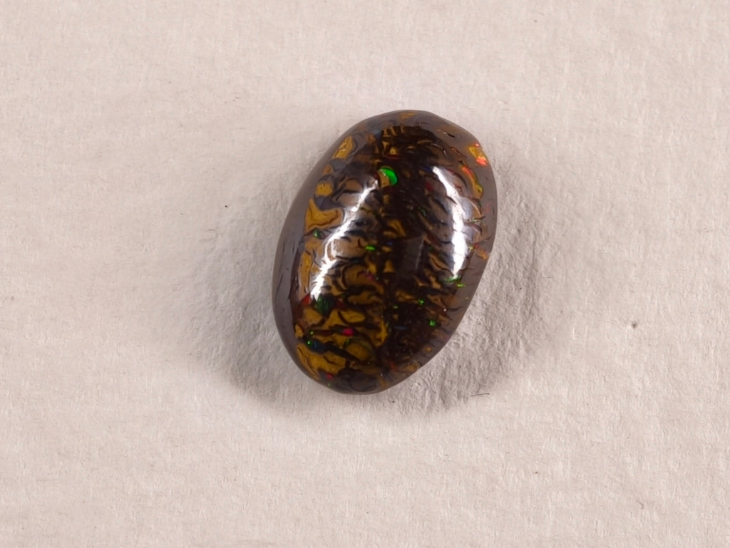 Opale boulder d’Australie — ovale — 2,6 ct
