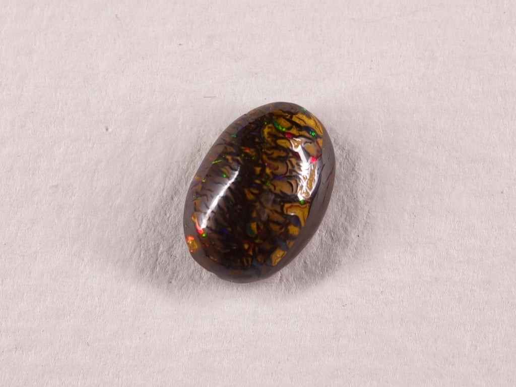 Opale boulder d’Australie — ovale — 2,6 ct