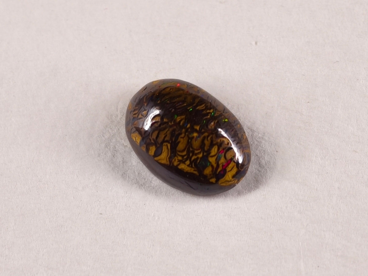 Opale boulder d’Australie — ovale — 2,6 ct