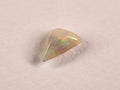 Opale d’Australie — forme libre — 1,7 ct