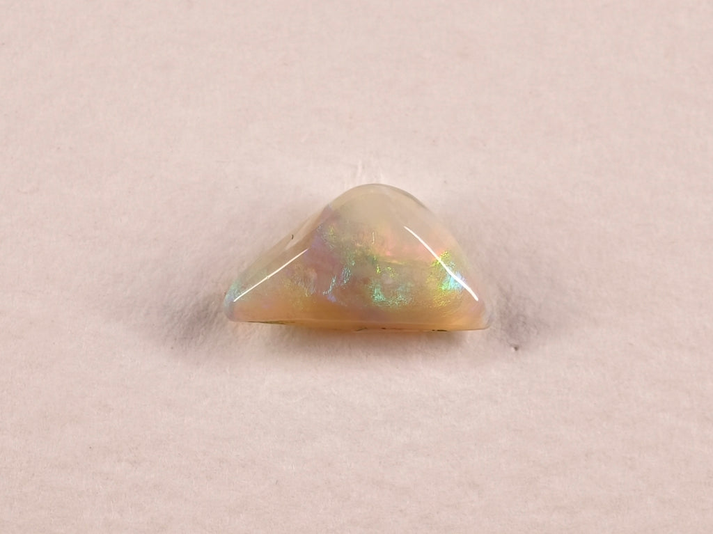 Opale d’Australie — forme libre — 1,7 ct