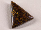 Opale boulder d’Australie — triangle — 14 ct