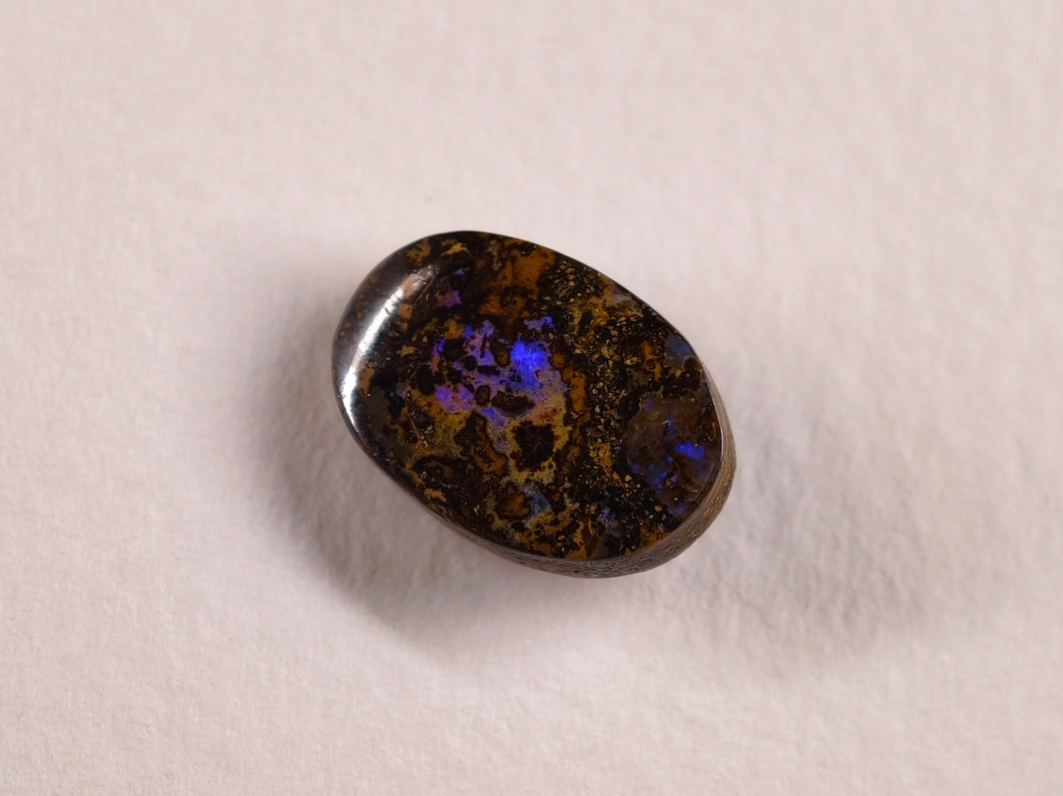 Opale boulder d’Australie — ovale — 6,2 ct
