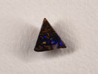 Opale boulder d’Australie — triangle — 3,4 ct