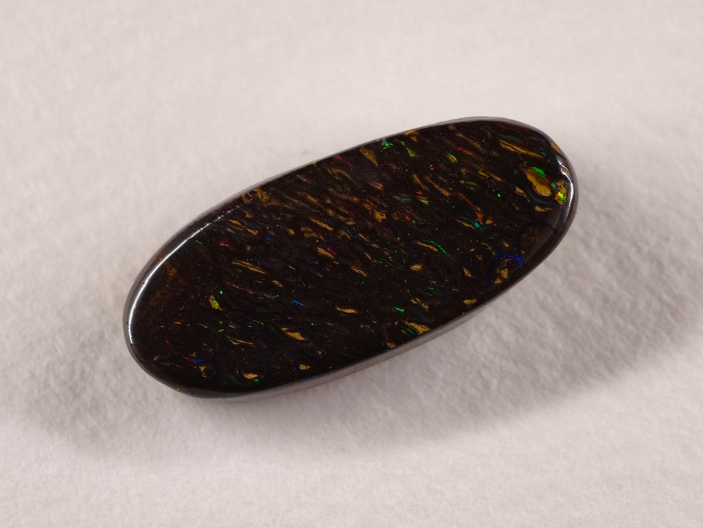 Opale boulder d’Australie — ovale — 25,7 ct