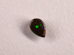 Opale boulder d’Australie — goutte — 1,9 ct