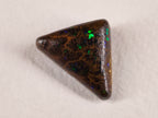 Opale boulder d’Australie — triangle — 8,7 ct