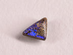 Opale boulder d’Australie — triangle — 1,7 ct