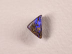 Opale boulder d’Australie — triangle — 1,7 ct
