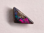 Opale boulder d’Australie — triangle — 3,5 ct