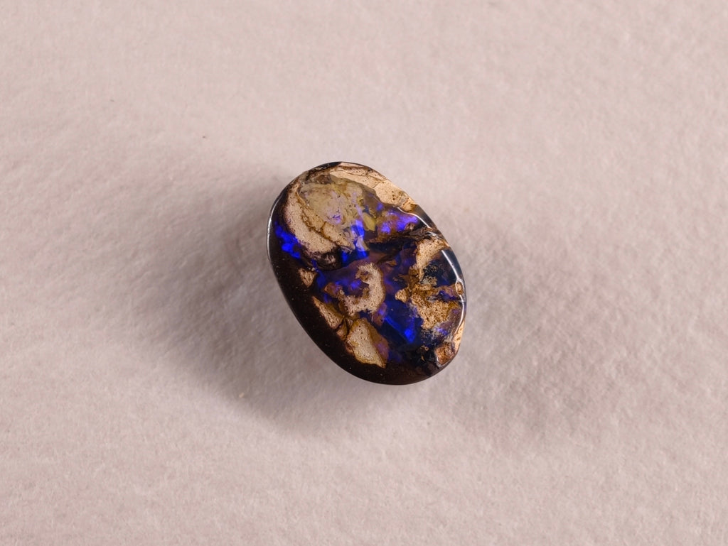 Opale boulder d’Australie — ovale — 4,7 ct