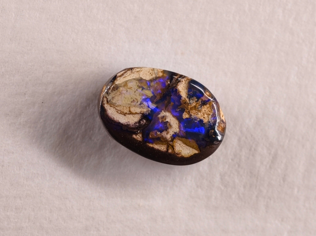 Opale boulder d’Australie — ovale — 4,7 ct