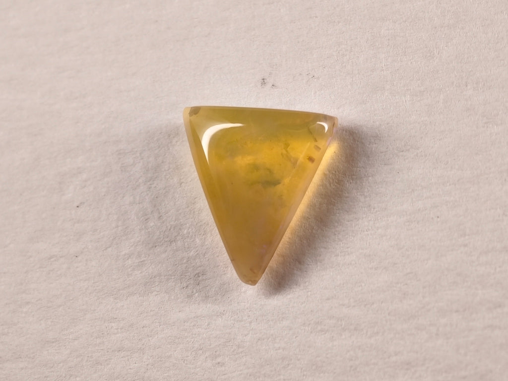 Opale cristal d’Australie — triangle — 2 ct