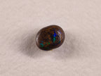 Opale boulder d’Australie — forme libre — 1,5 ct
