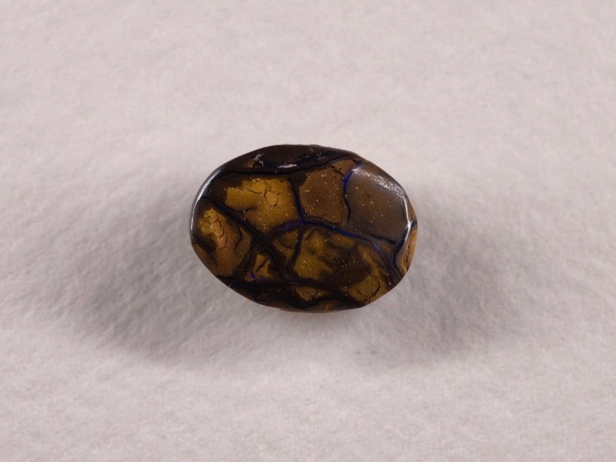 Opale boulder d’Australie — ovale — 5,5 ct