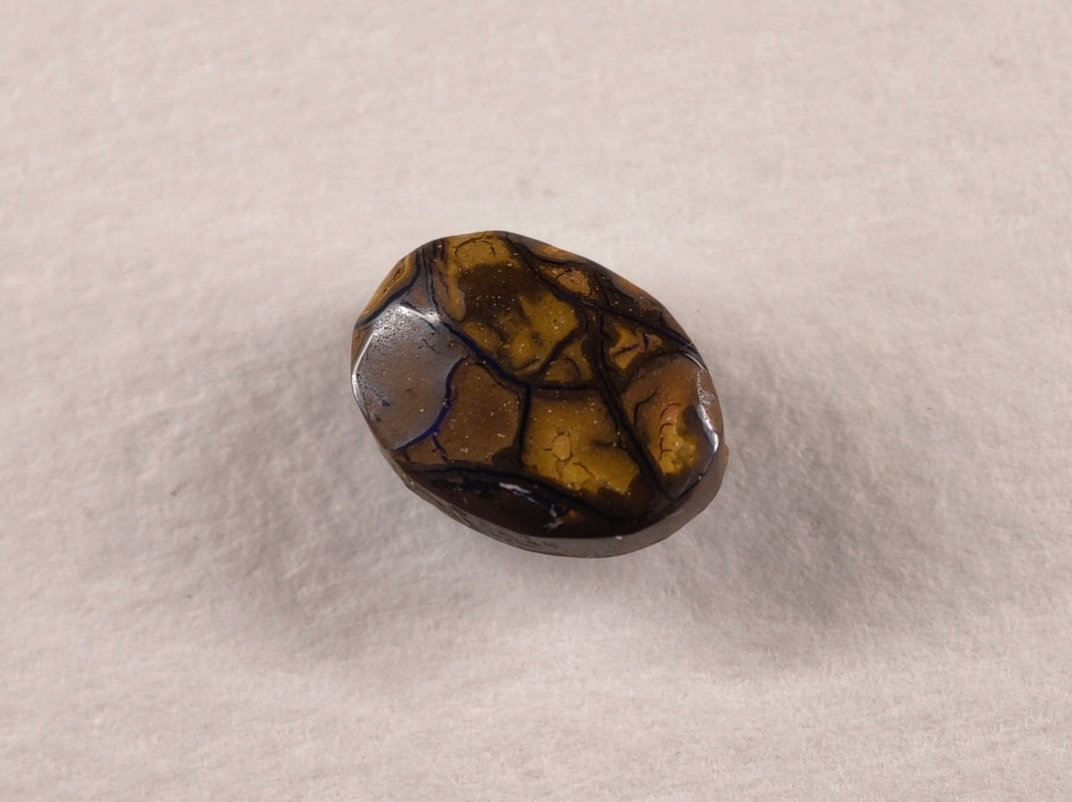 Opale boulder d’Australie — ovale — 5,5 ct