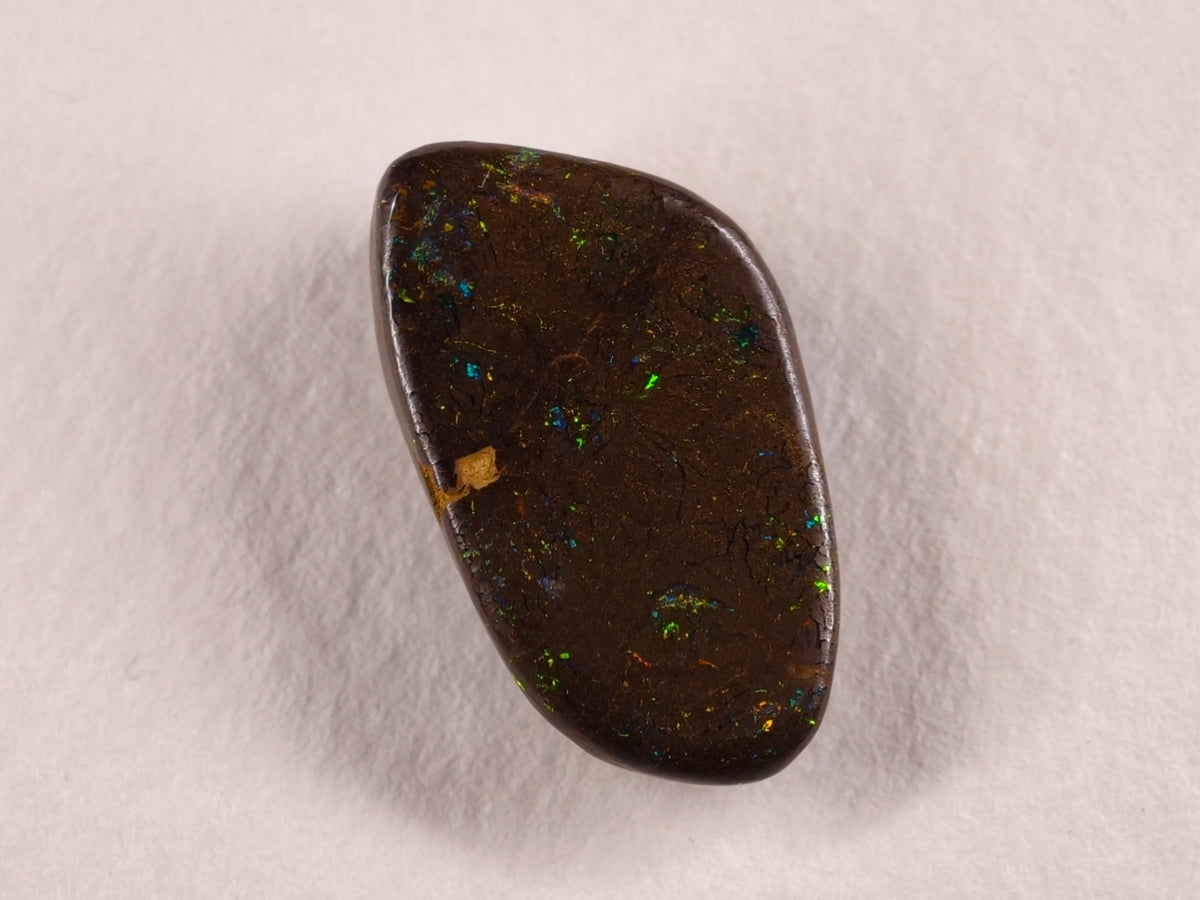 Opale boulder d’Australie — forme libre — 11 ct