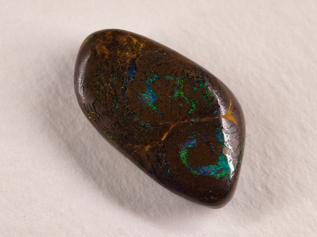 Opale boulder d’Australie — forme libre — 11 ct