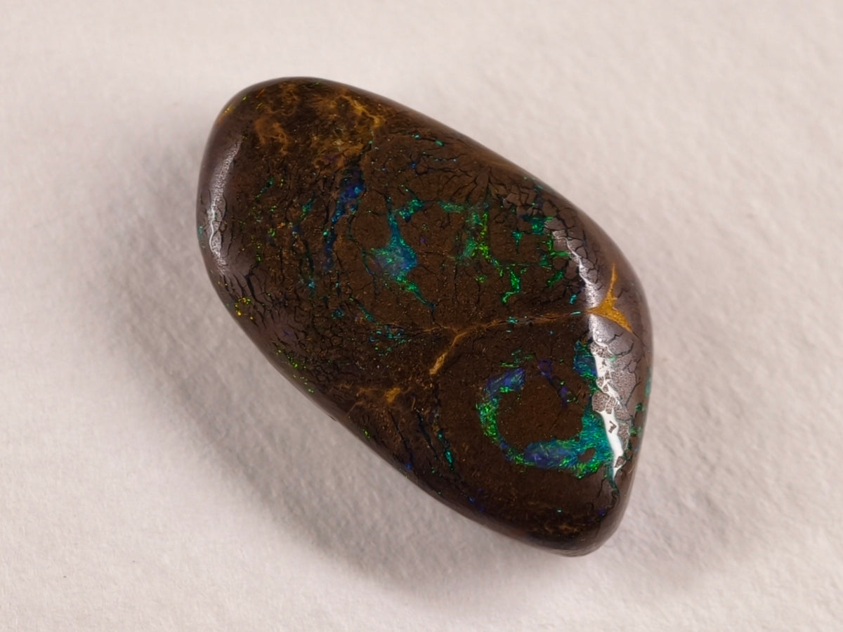 Opale boulder d’Australie — forme libre — 11 ct
