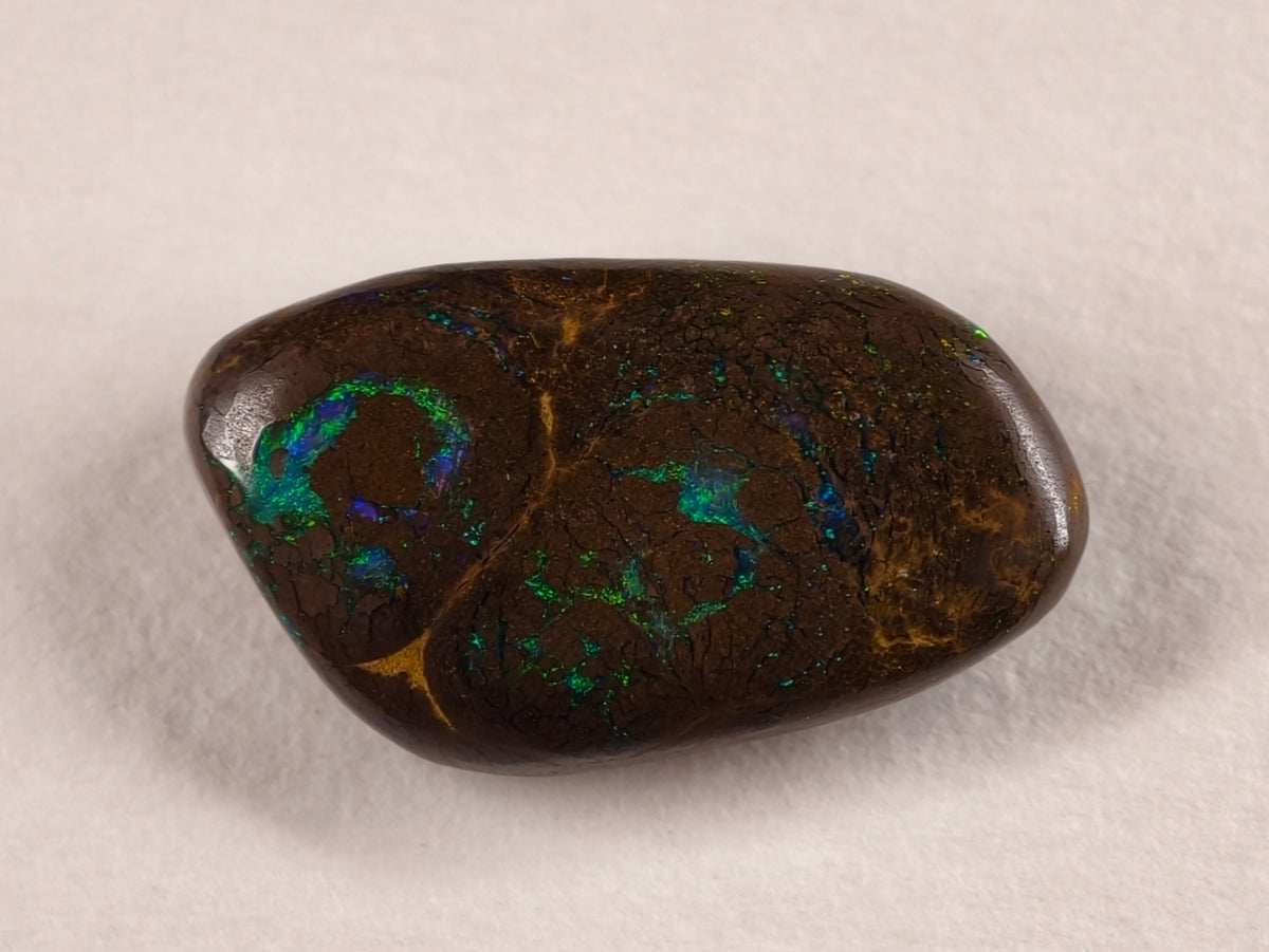 Opale boulder d’Australie — forme libre — 11 ct