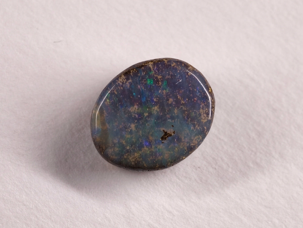 Opale boulder d’Australie — ovale — 14 ct