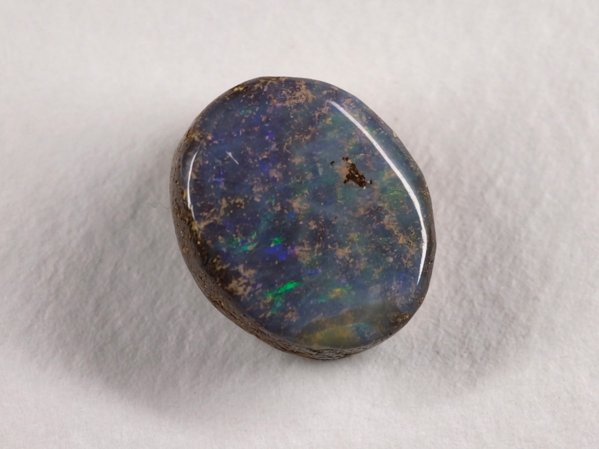 Opale boulder d’Australie — ovale — 14 ct