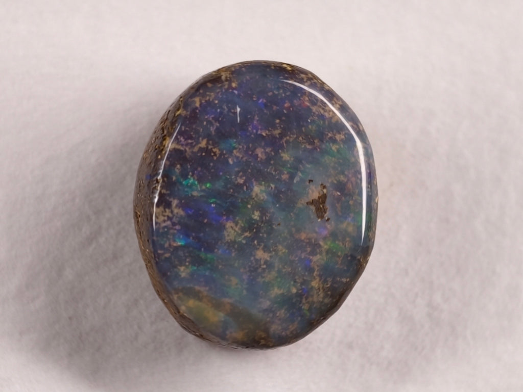 Opale boulder d’Australie — ovale — 14 ct